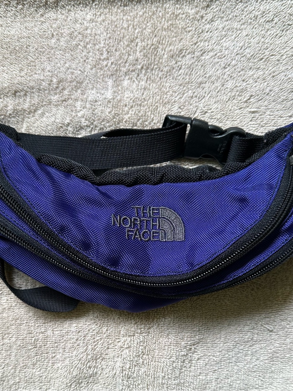 The North Face Adjustable Waist Pack/Fanny Pack Blue